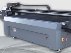 平板噴繪機有哪些特點 ？平板噴繪機保養方法
