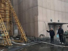 濰坊市城管執(zhí)法支隊(duì)組織戶外廣告牌、LED顯示屏安全工作檢查